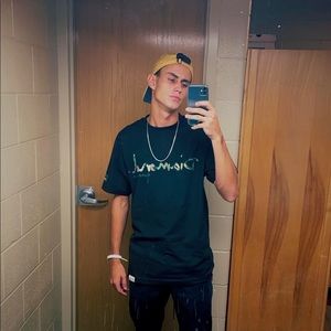 Meet your Posher, Felipe